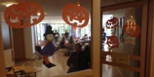Mehr über den Artikel erfahren Halloween im Seniorenhaus Hausemannstift