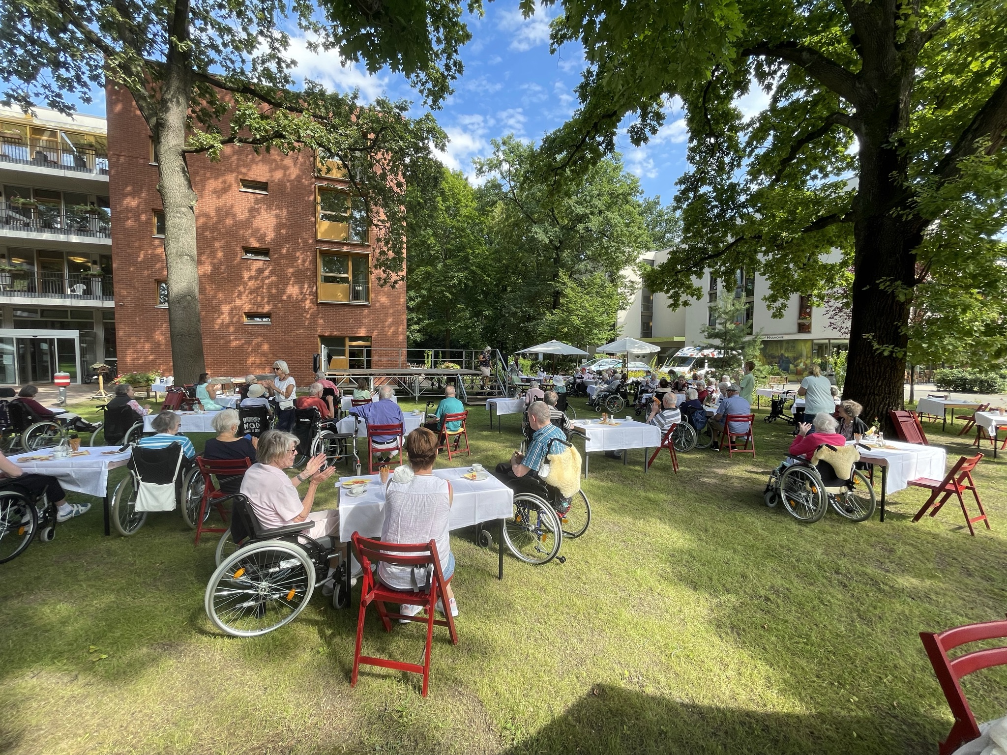 You are currently viewing Sommerfest im ev. Pflegewohnheim Schönow am 12.08.2021 und 19.08.2021